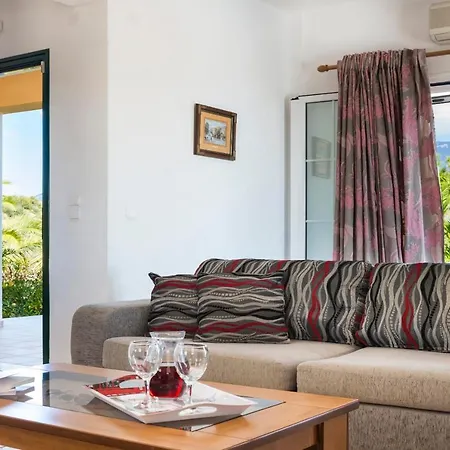 Villa Kleismata Sleeps 6 Pool Wifi Klísmata